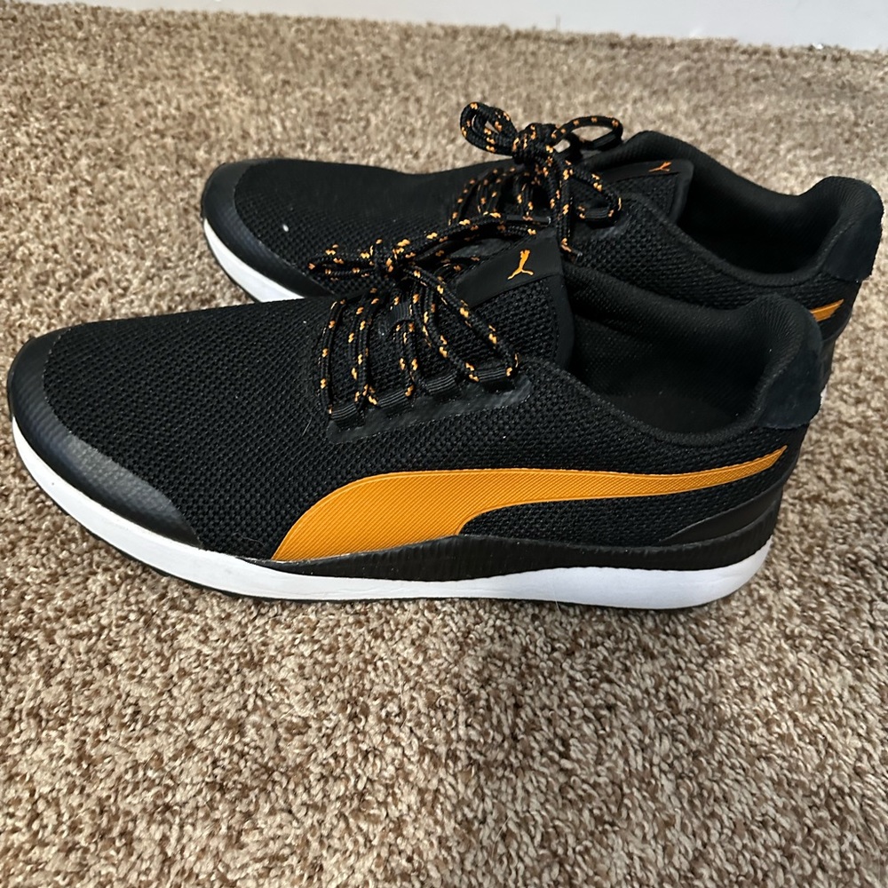 Puma low tops